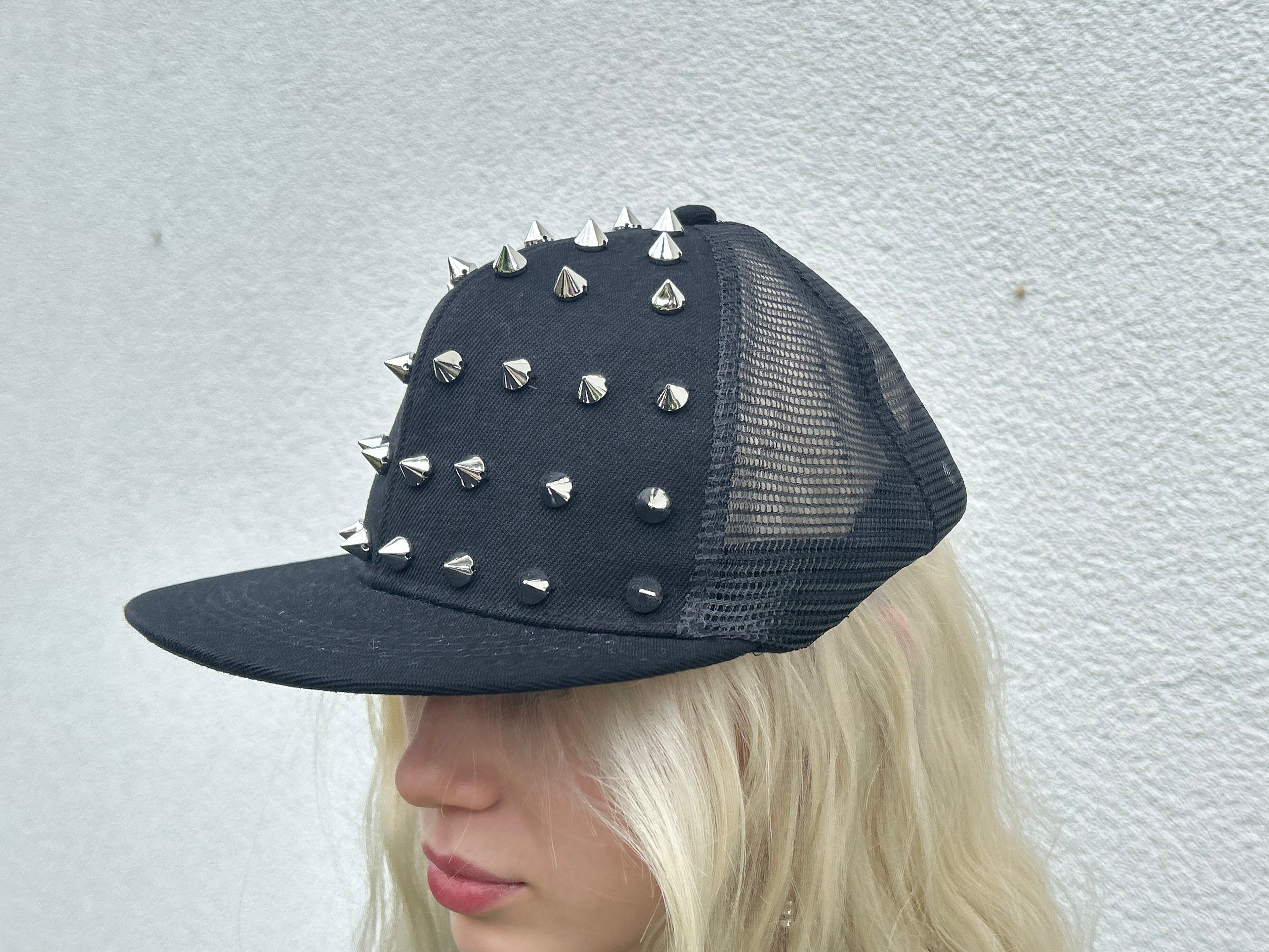 Rocker Hat